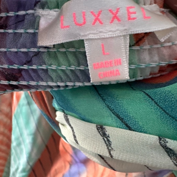 Luxxel - Mya Strapless Slit Maxi Dress
size L - Picture 3 of 4